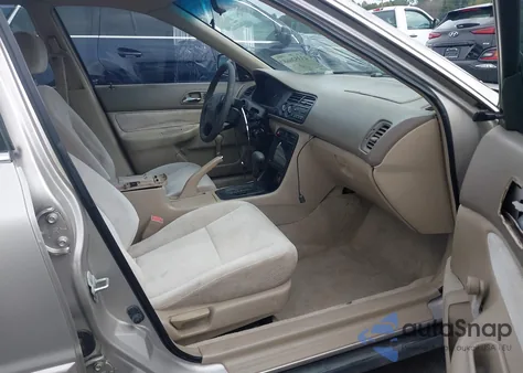 1997 Honda Accord Value from USA, damaged, VIN 1HGCD5682VA186655